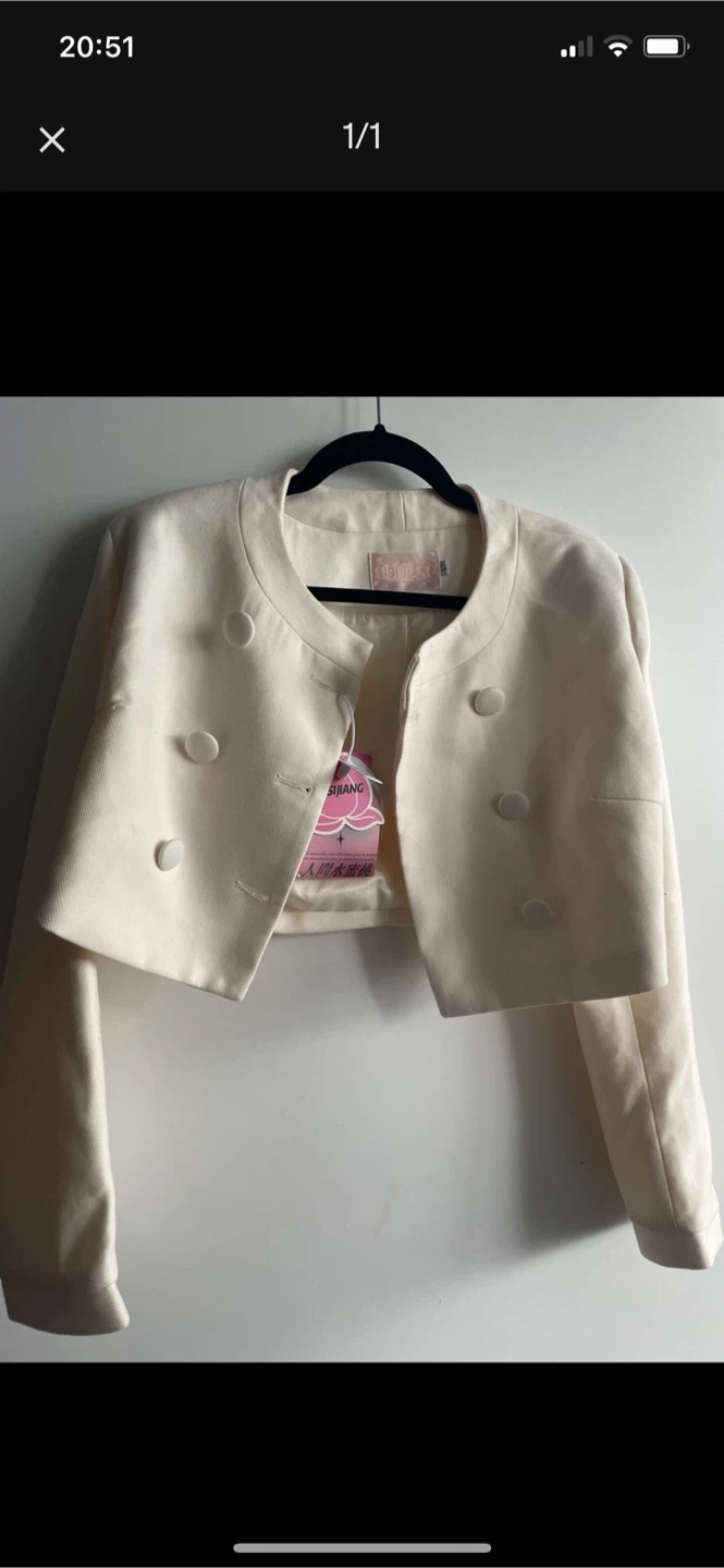 New Large SIJIANG Cream Cropped Jacket