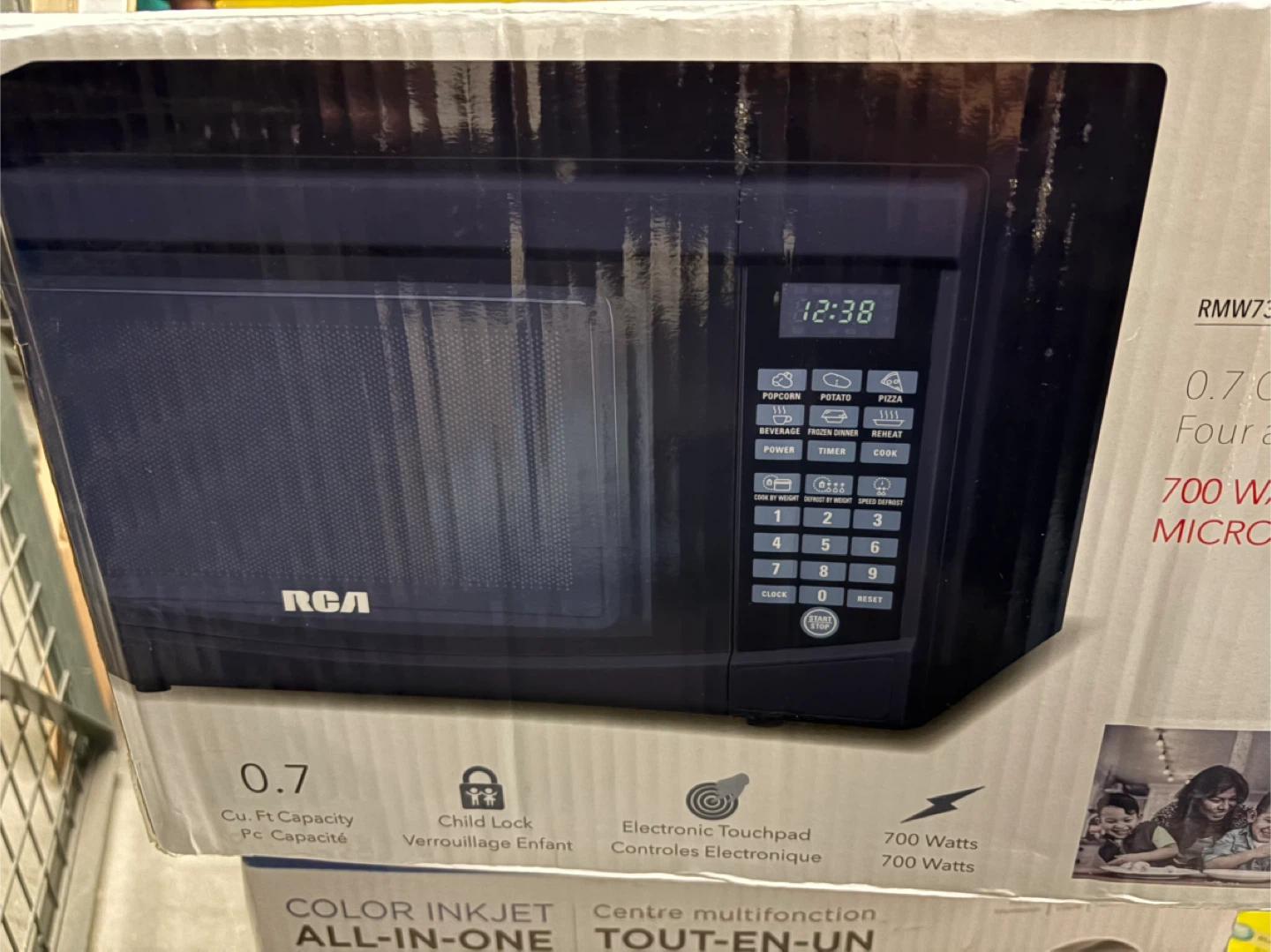 RCA 0.7 Cu Ft Microwave