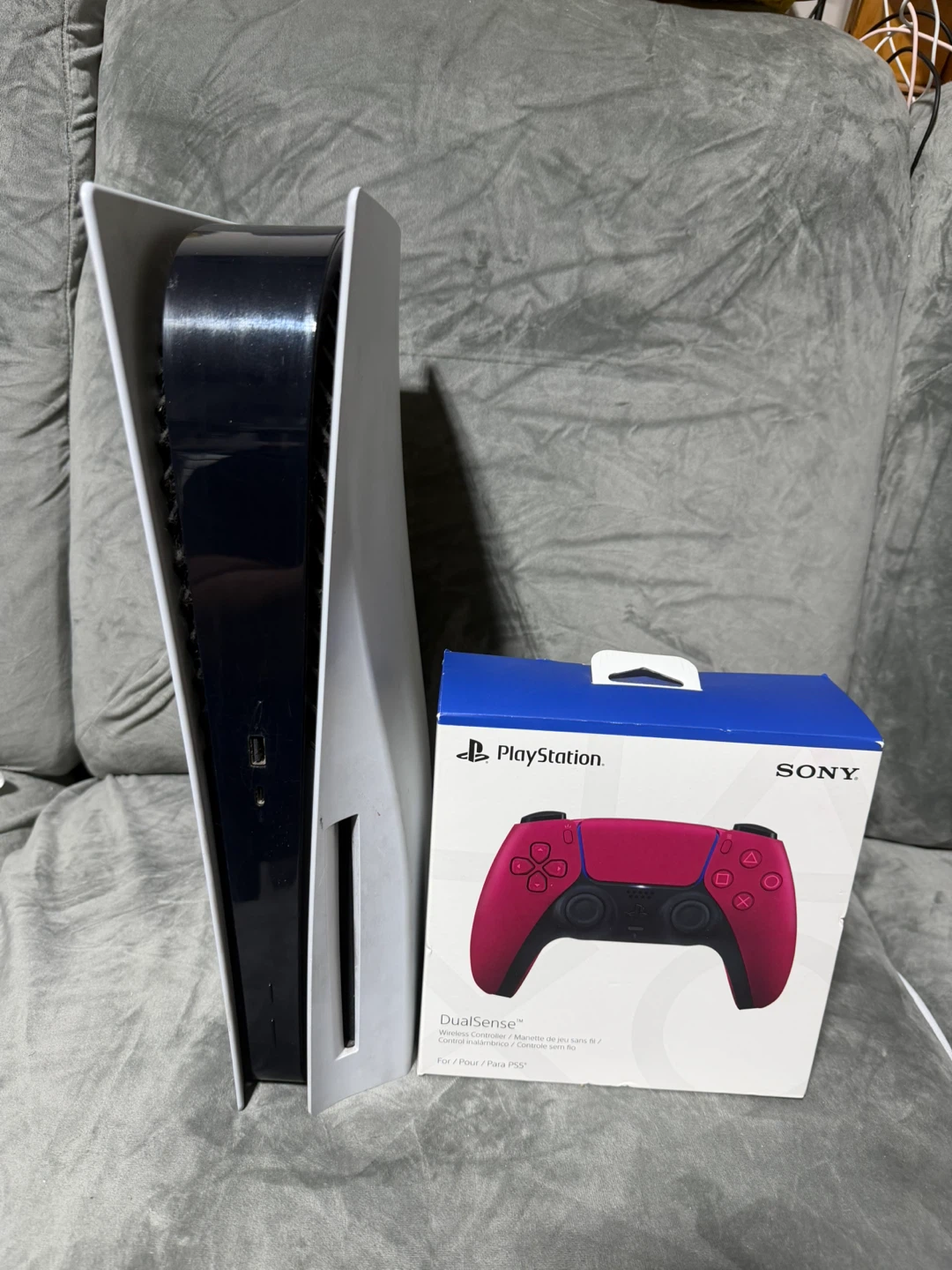 PlayStation 5 Disc Edition & DualSense Controller