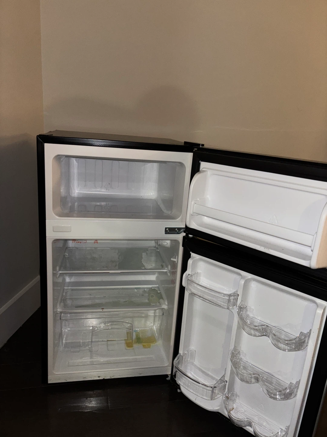Frigidaire Compact Mini Fridge - photo 2