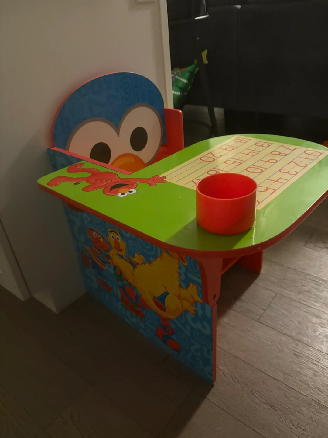 Sesame Street Kids Desk & Chair Set - photo 2