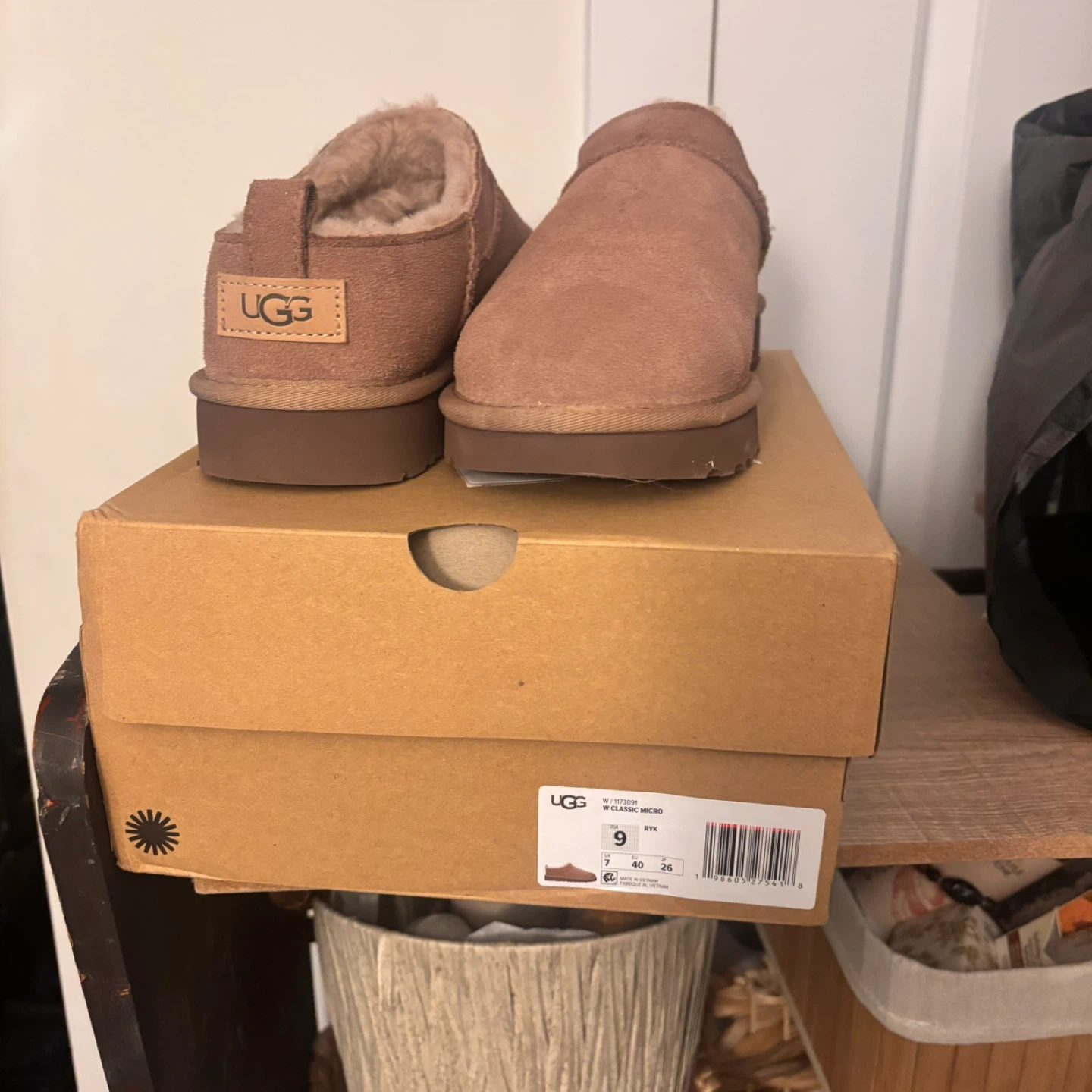 UGG W Classic Micro boots, Size 9 Brand New - photo 3