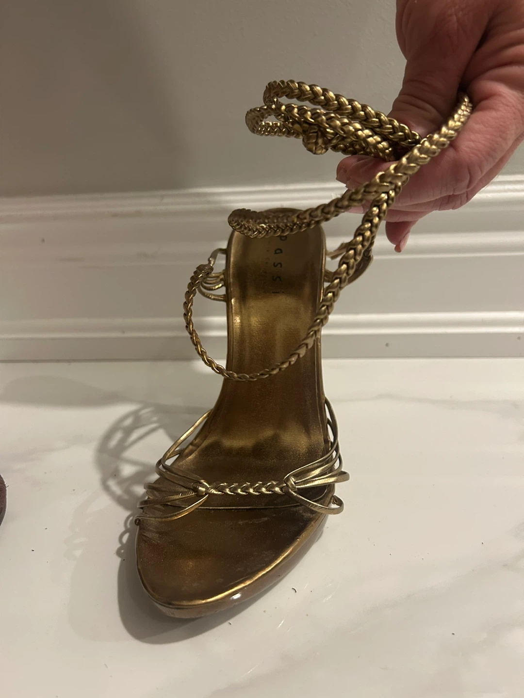 Passi Gold Heels - Size 7.5 - photo 2