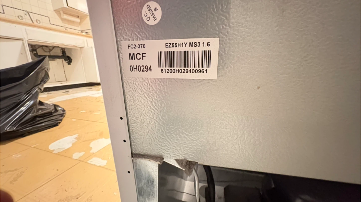 Magic Chef HMDR1000WF Fridge - photo 2
