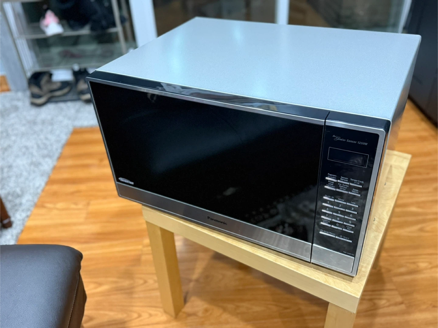 Panasonic Genius Sensor 1250W Microwave
