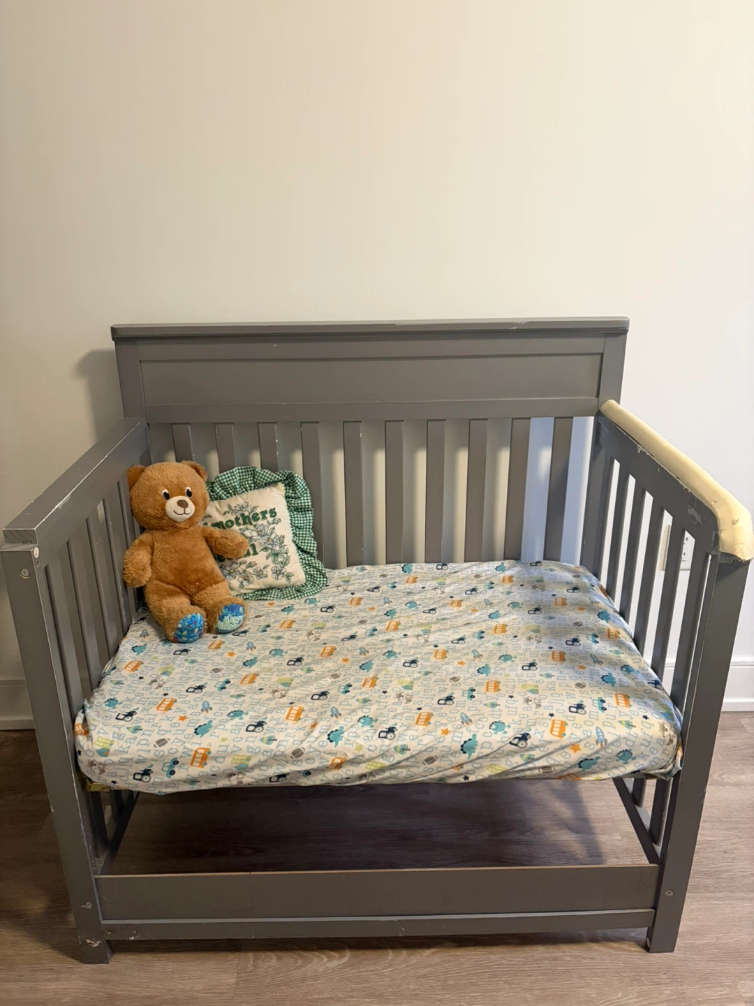 Baby 4-in-1 Convertible Crib