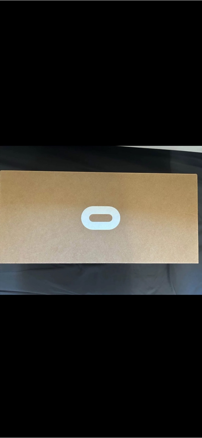 Oculus Quest 2 VR Headset - Like New!