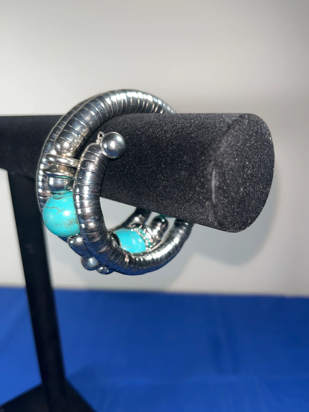 Silver Tone Turquoise Bead Bracelet - photo 4