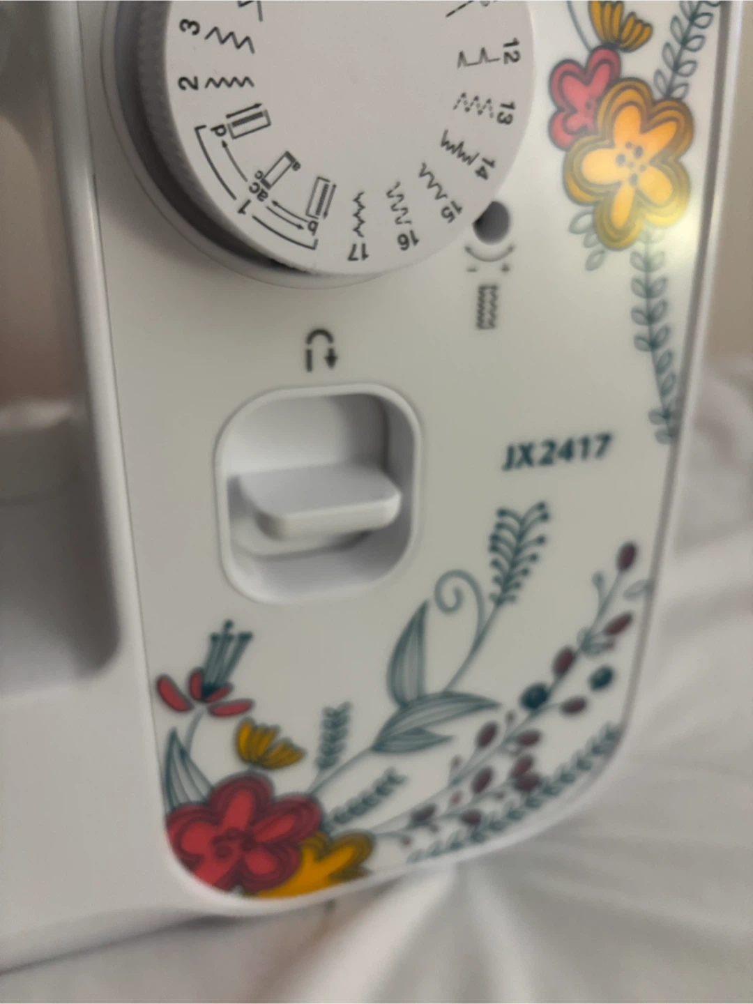 Brother JX2417 Sewing Machine -17 stitches - photo 3