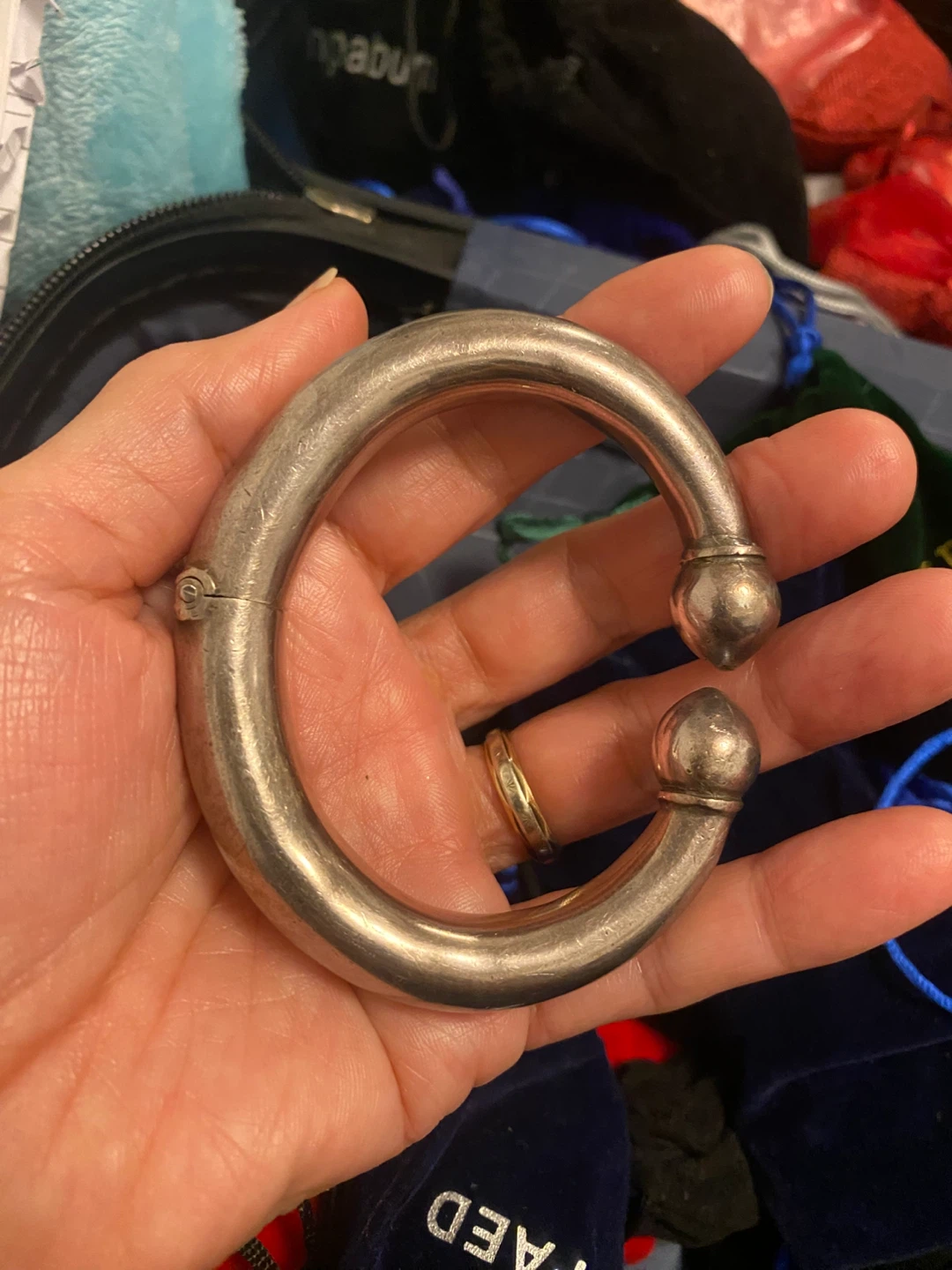 Silver Tone Bangle Bracelet - photo 2