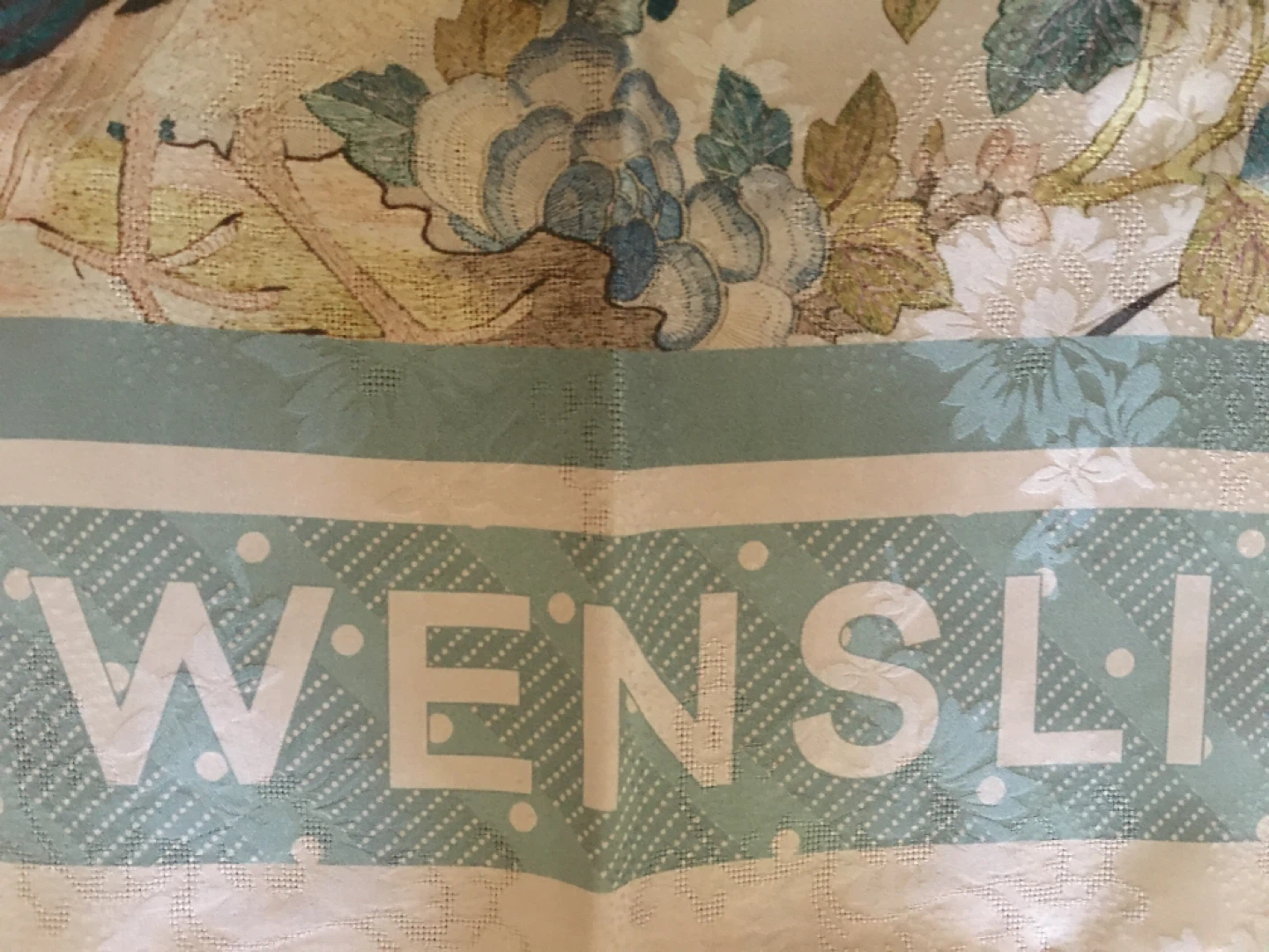 Wensli Silk Scarf - New in Box - photo 4