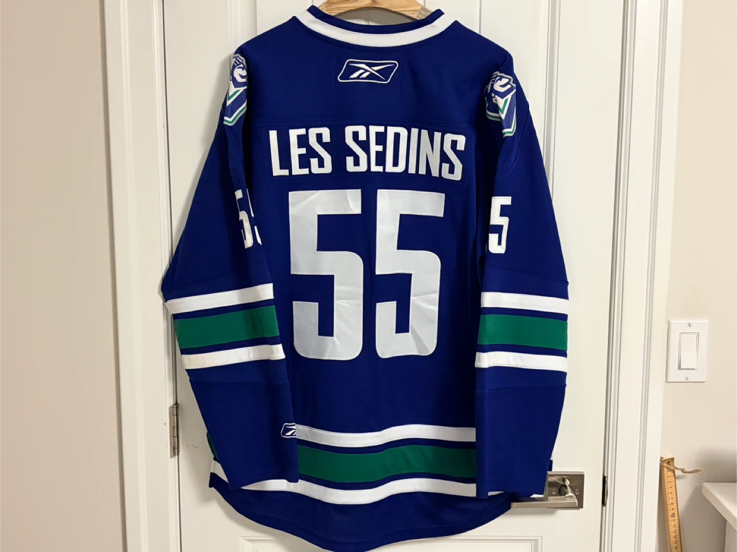 Reebok Vancouver Canucks Henrik Daniel Les Sedins Jersey XXL