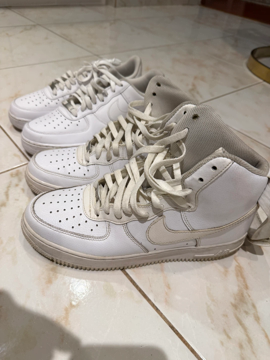 Nike Air Force 1s White Size 9 US - photo 3