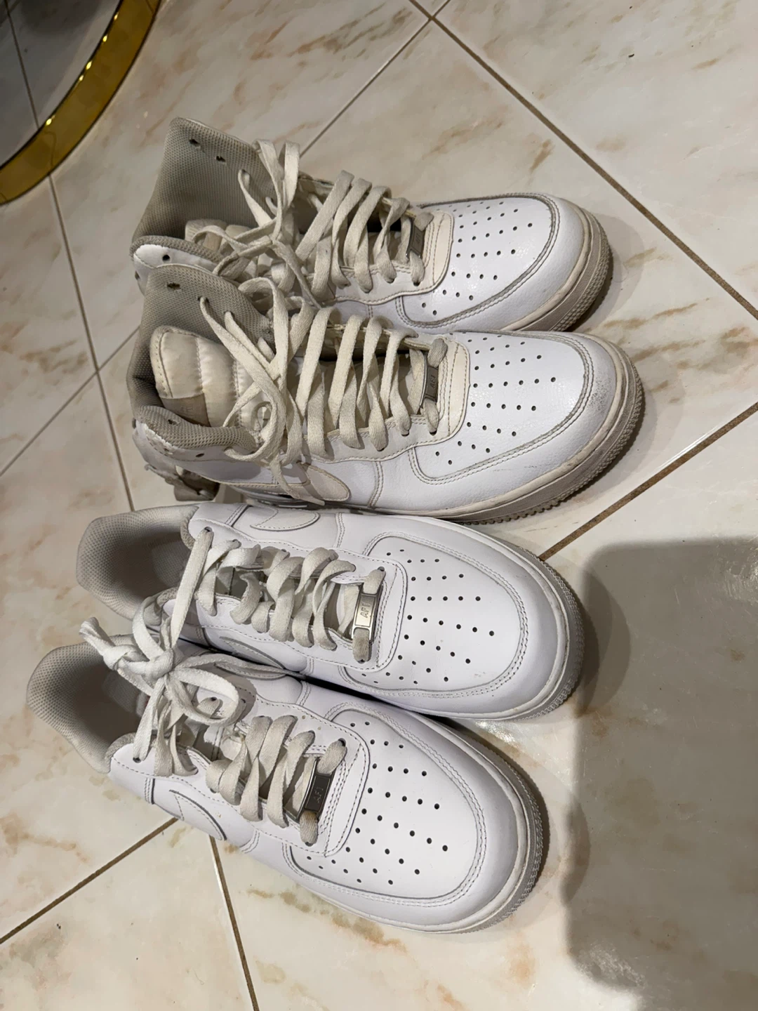 Nike Air Force 1s White Size 9 US