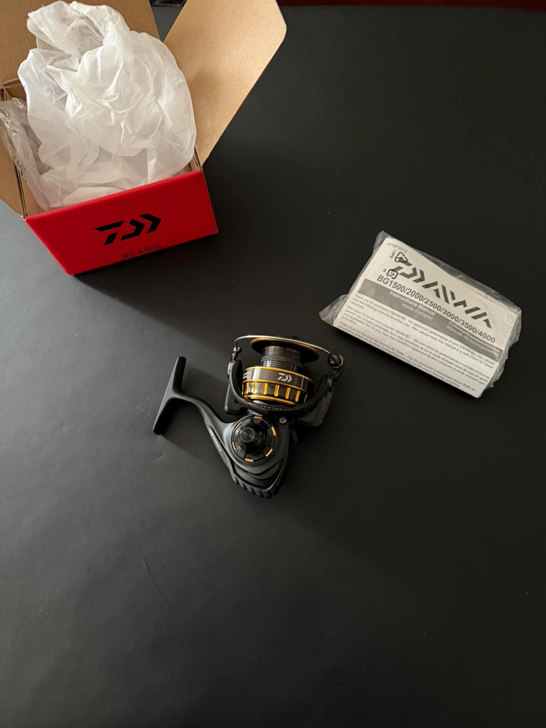 Daiwa BG 4000 Spinning Reel - Like New! - photo 3