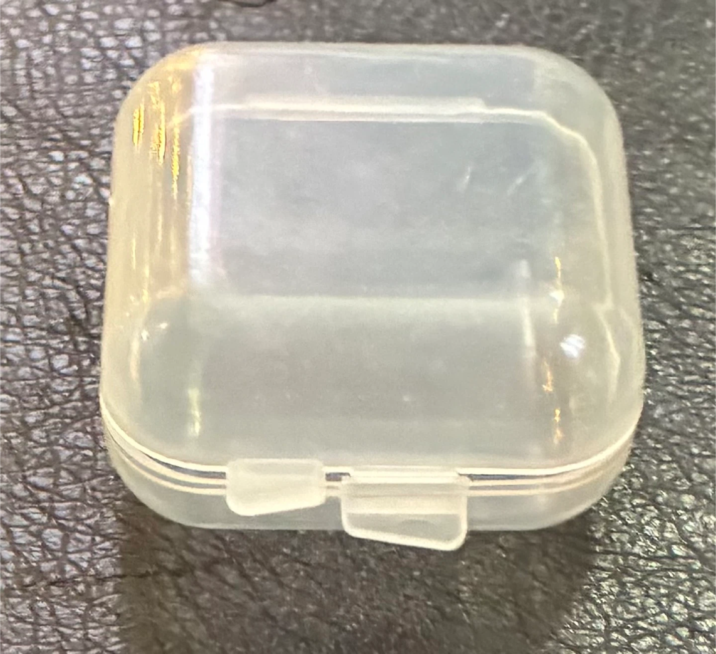 Small Clear Plastic Storage Containers - photo 3