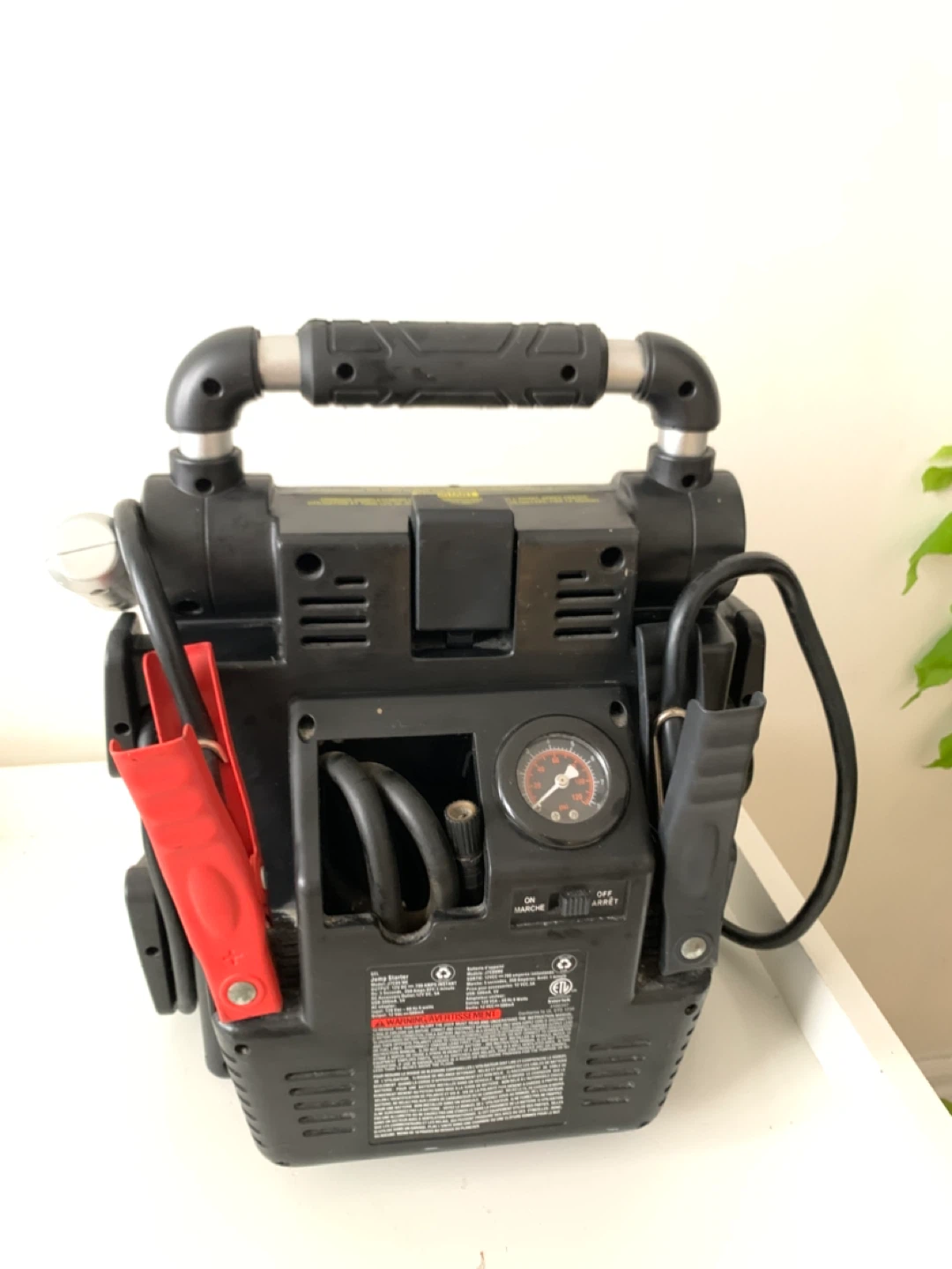Eliminator Battery Booster Pack with Air Compressor - photo 2
