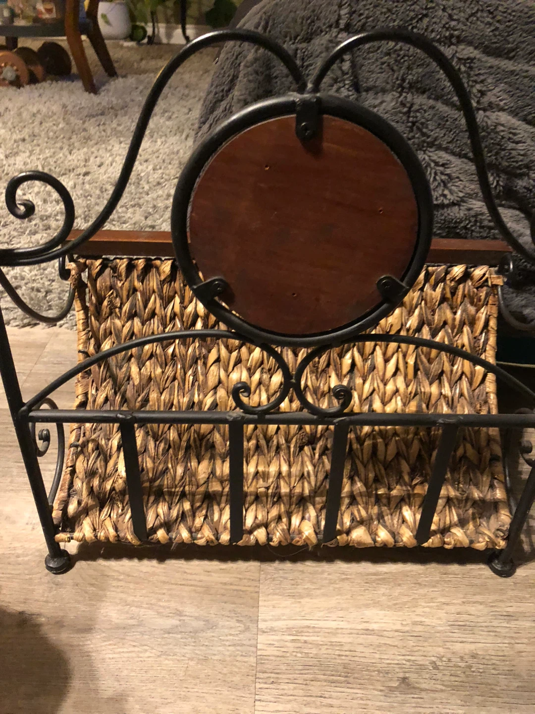 Wrought Iron & Wicker  Rack - photo 2