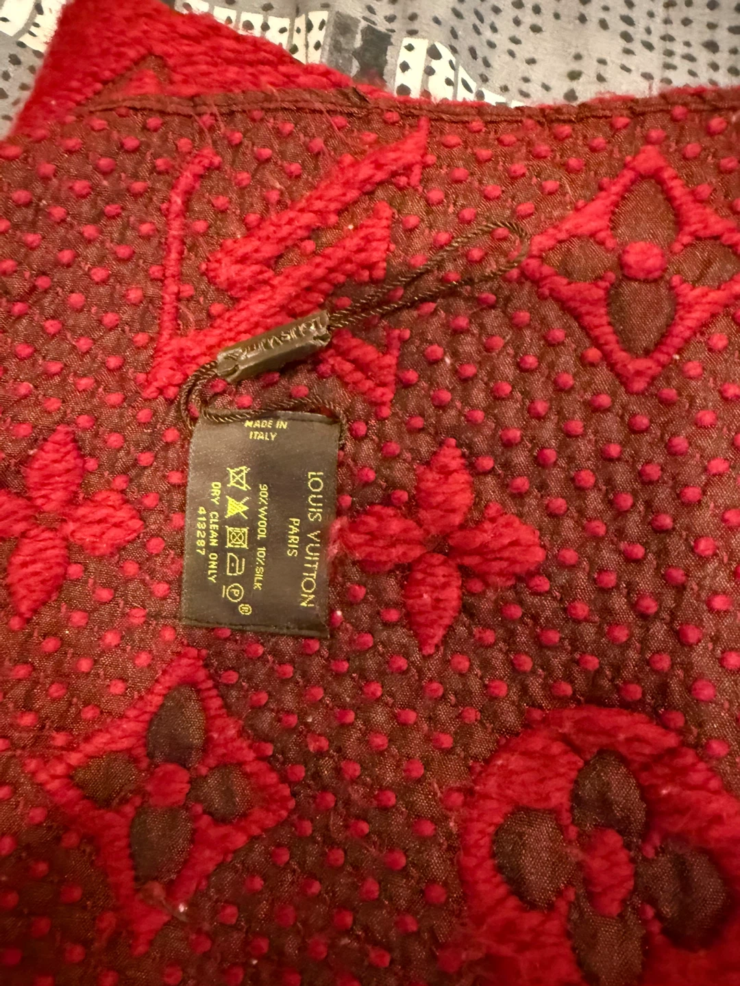 Louis Vuitton Red Scarf - photo 3