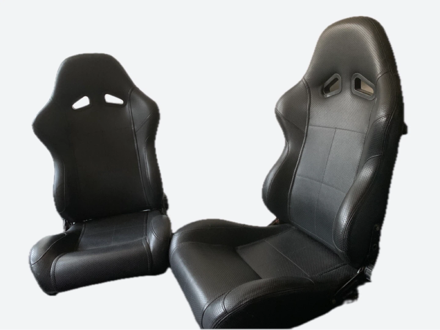 Pair of Black Racing Seats - photo 2