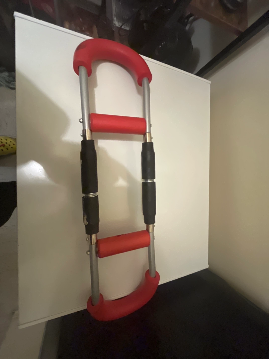 Chest expander