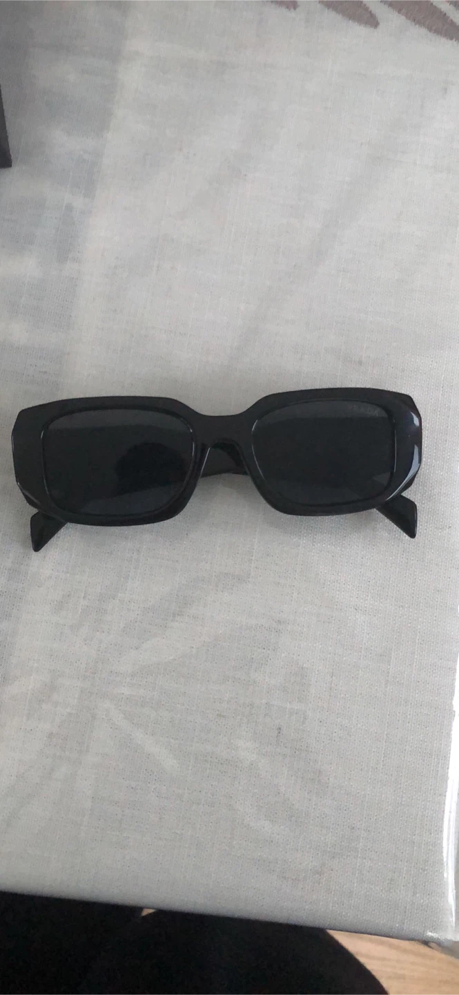 Prada Black Sunglasses with Case - photo 3
