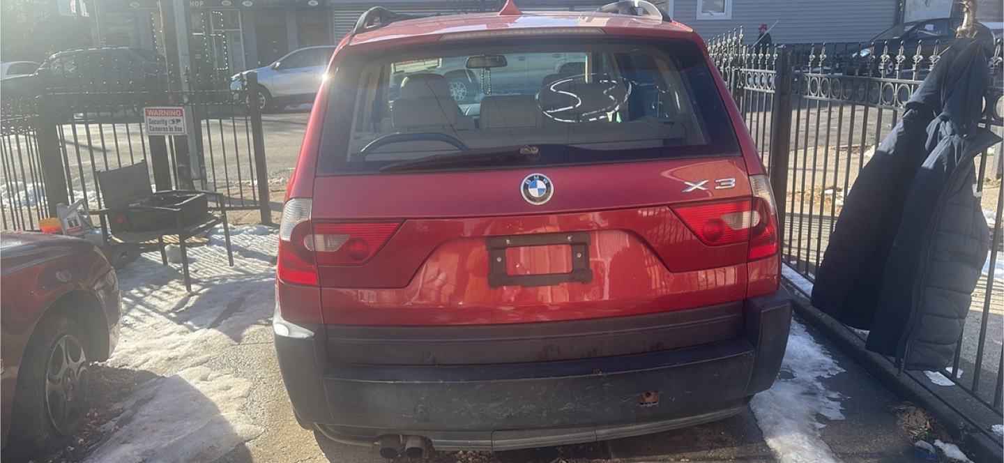 Red BMW X3 SUV - photo 4