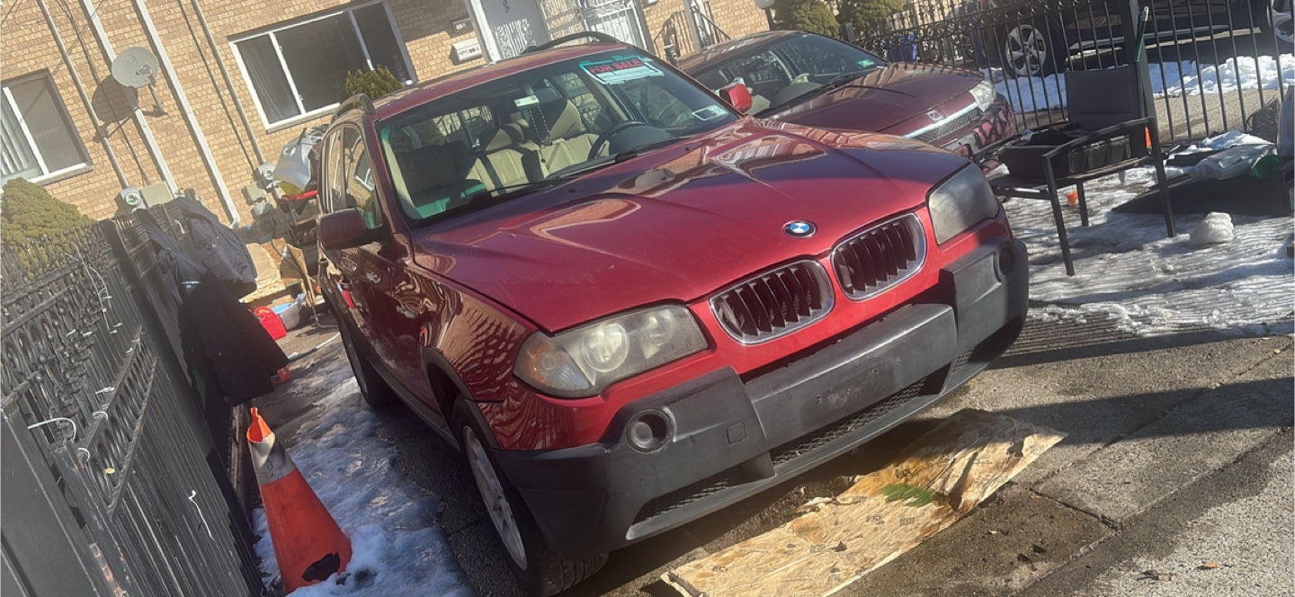 Red BMW X3 SUV - photo 2