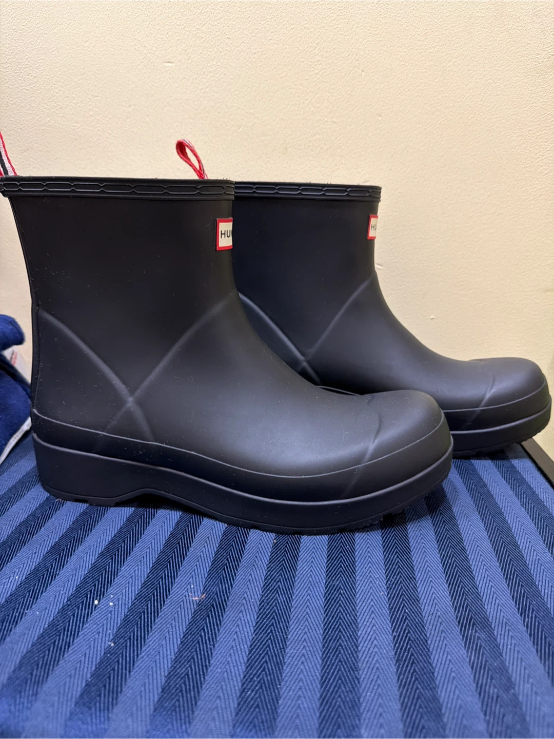 Hunter Rain Boots - Black - US Size 10 - photo 2
