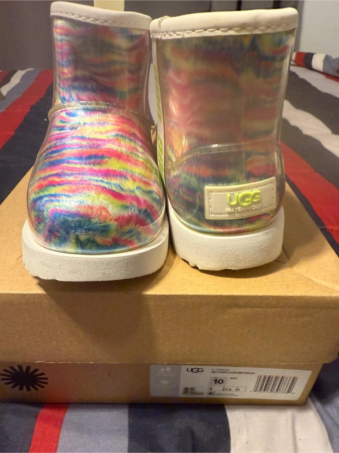 UGG Classic Clear Mini Boot - Size 10