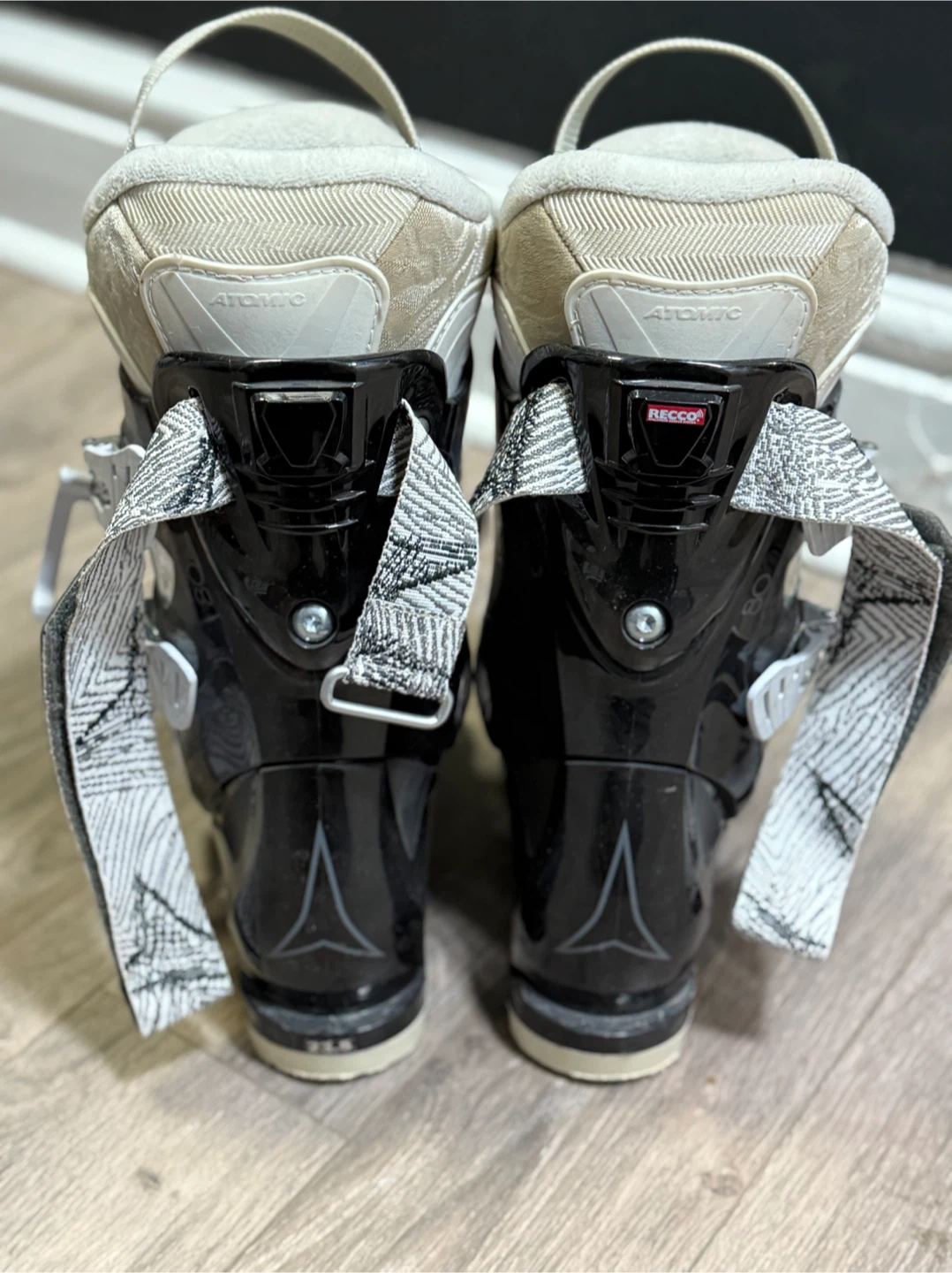 Atomic Ski Boots - Size 23.5 - photo 3