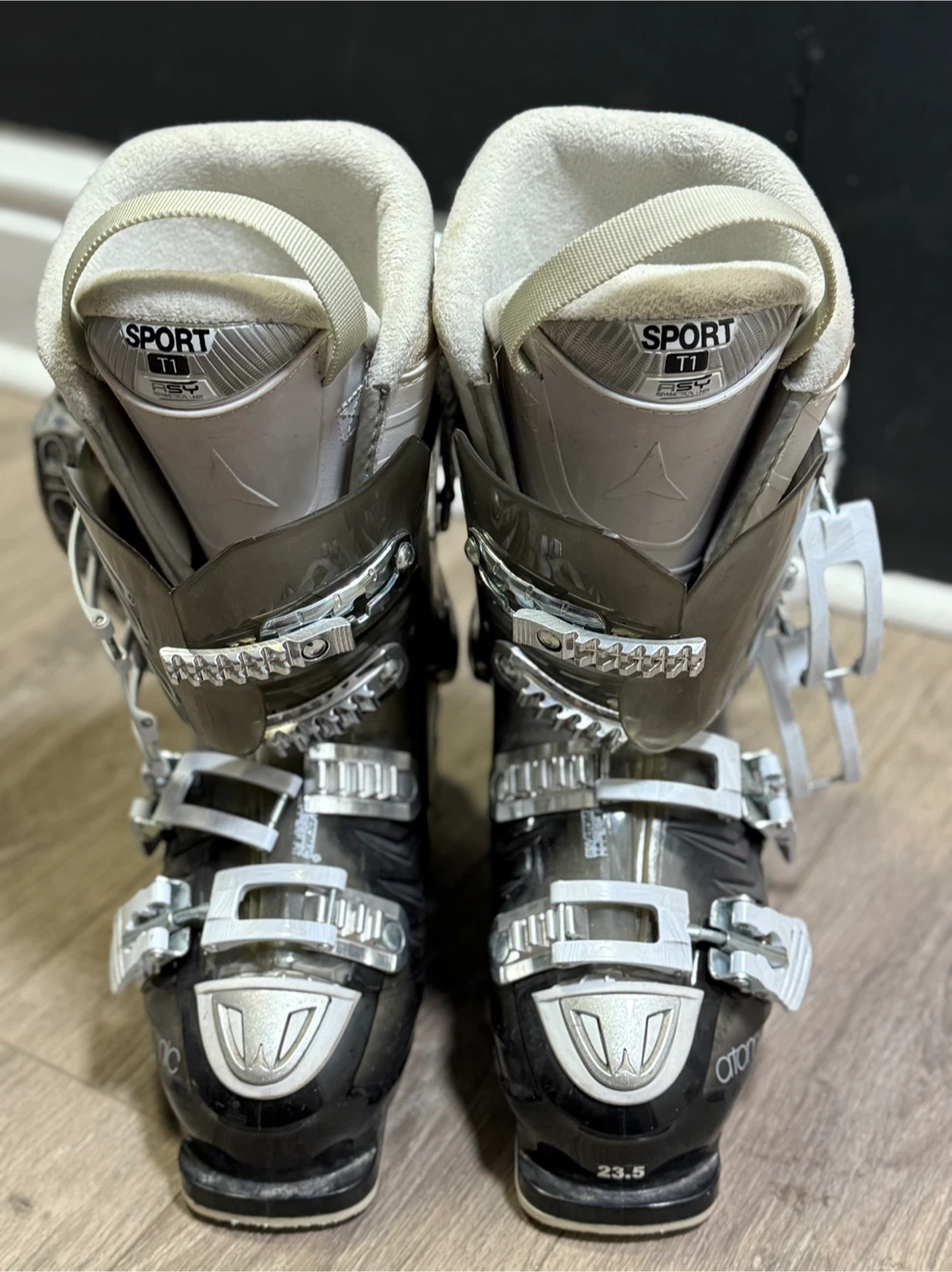 Atomic Ski Boots - Size 23.5