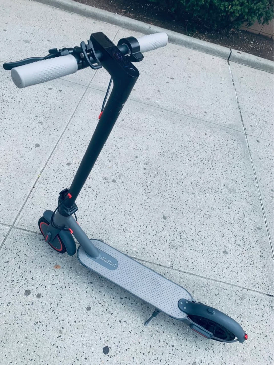 Maxshot Electric Scooter - run fast 35mph - photo 3