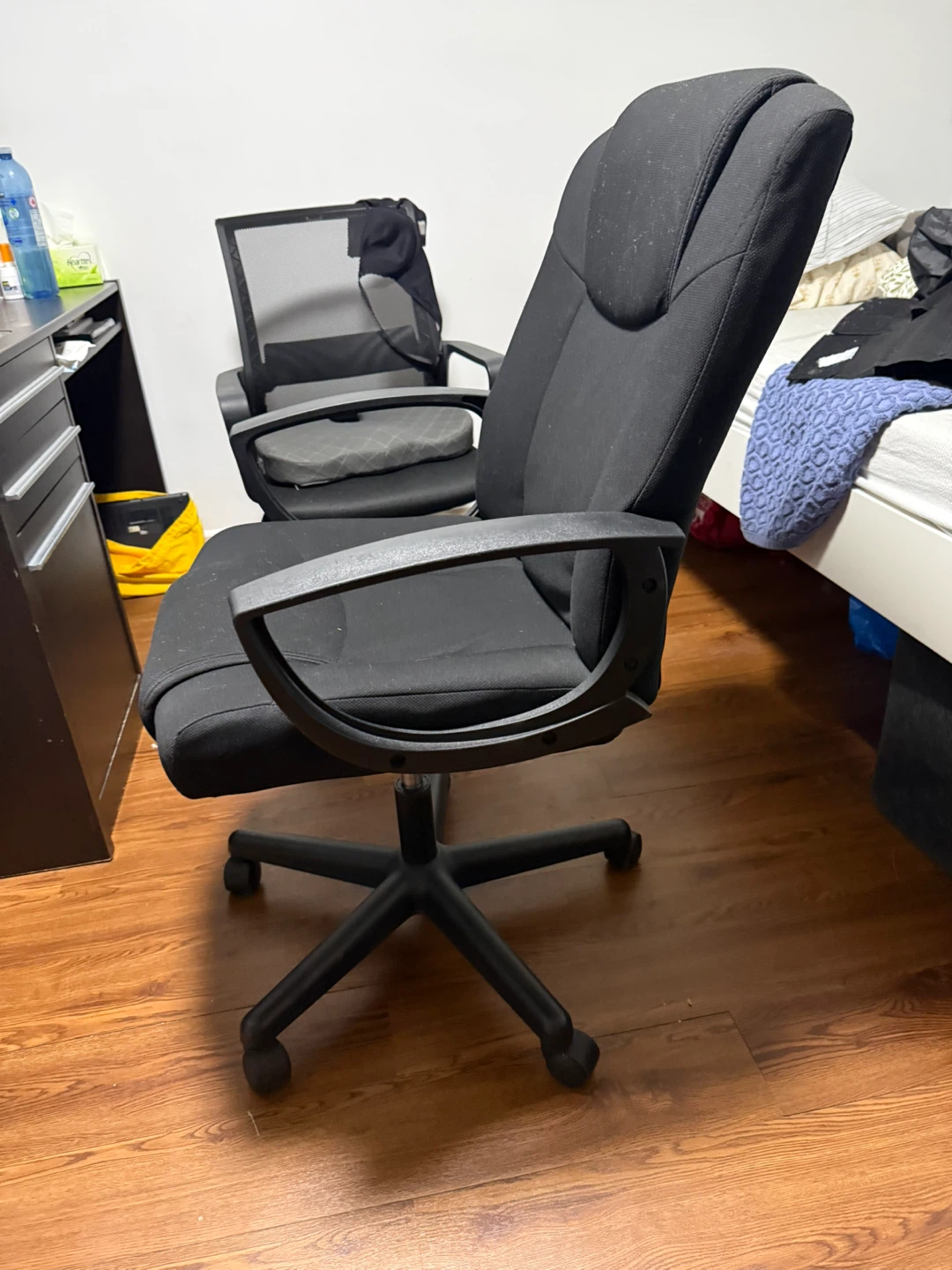 Black Office Chair - photo 2