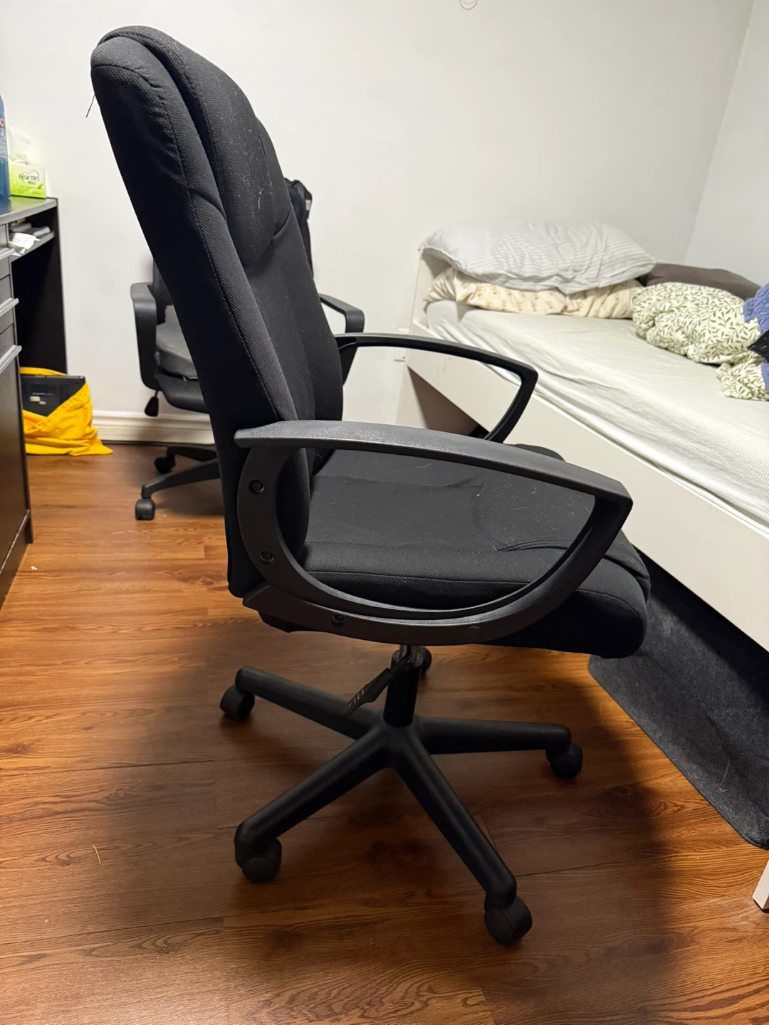 Black Office Chair - photo 5
