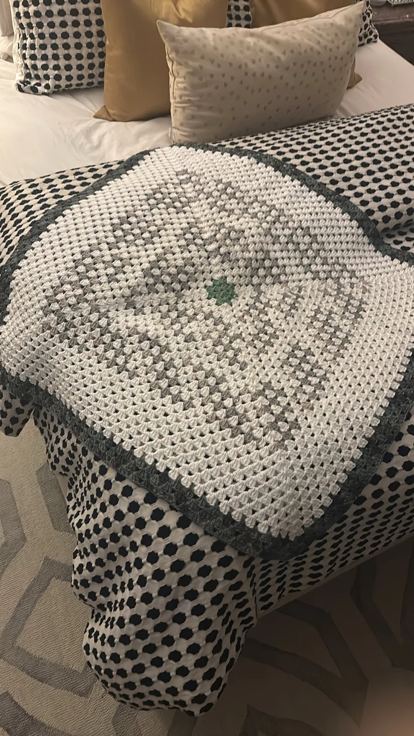 Handmade Crochet Baby Blanket - photo 2