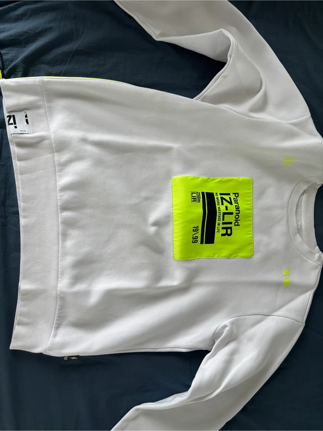 Izzue IZ-LR Paranoid White Sweatshirt Size 4
