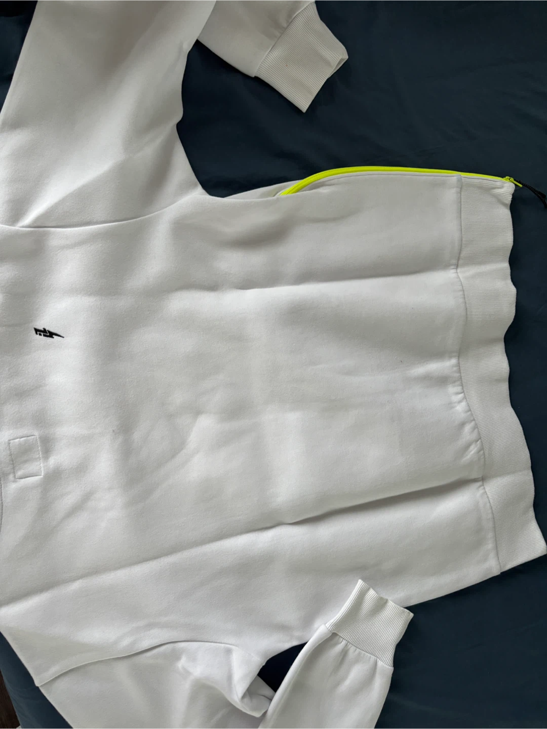 Izzue IZ-LR Paranoid White Sweatshirt Size 4 - photo 3