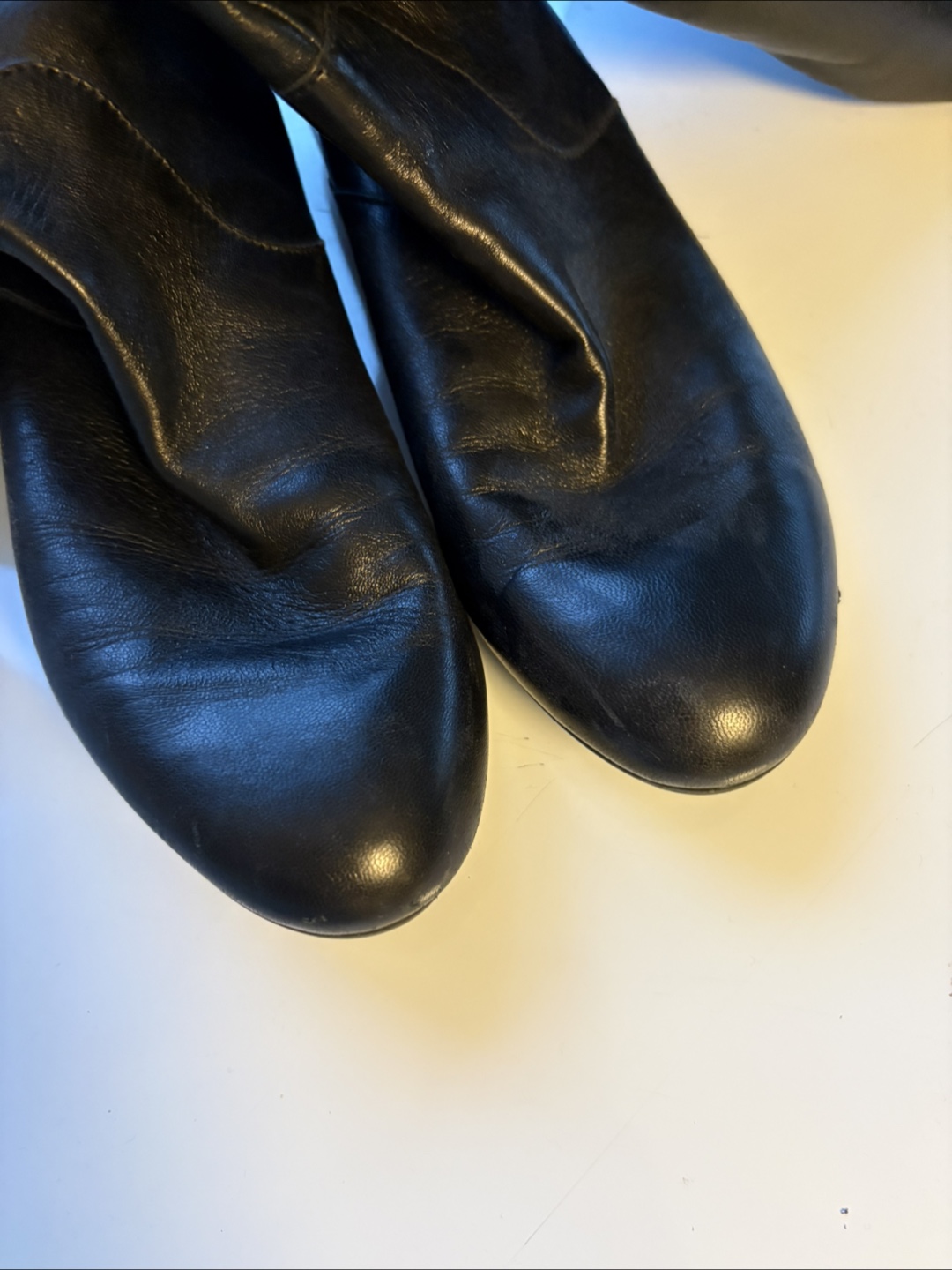 Gucci Black Leather Boots Size 37 - photo 2
