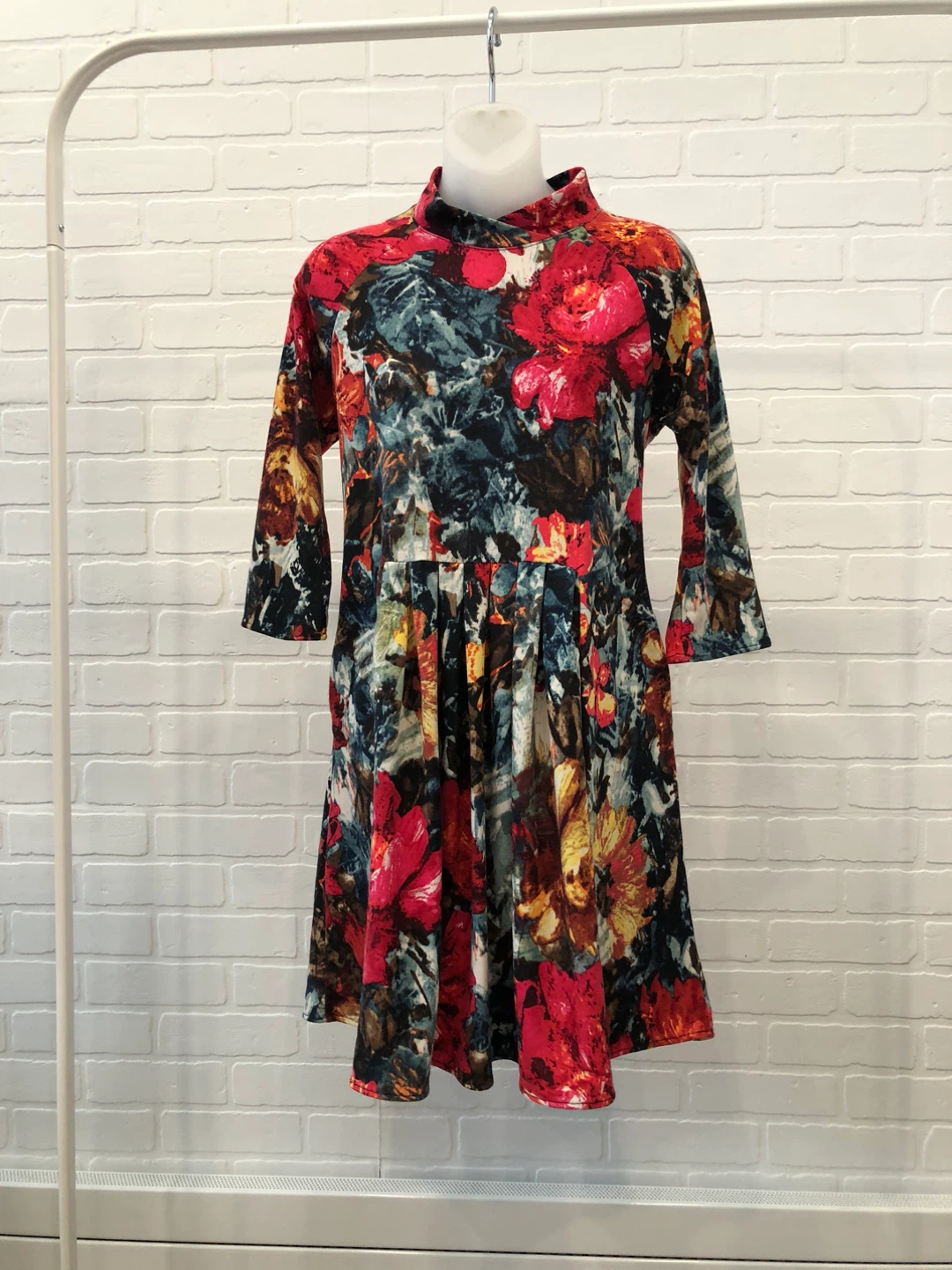 Anthropology Winter  Floral Print Dress S
