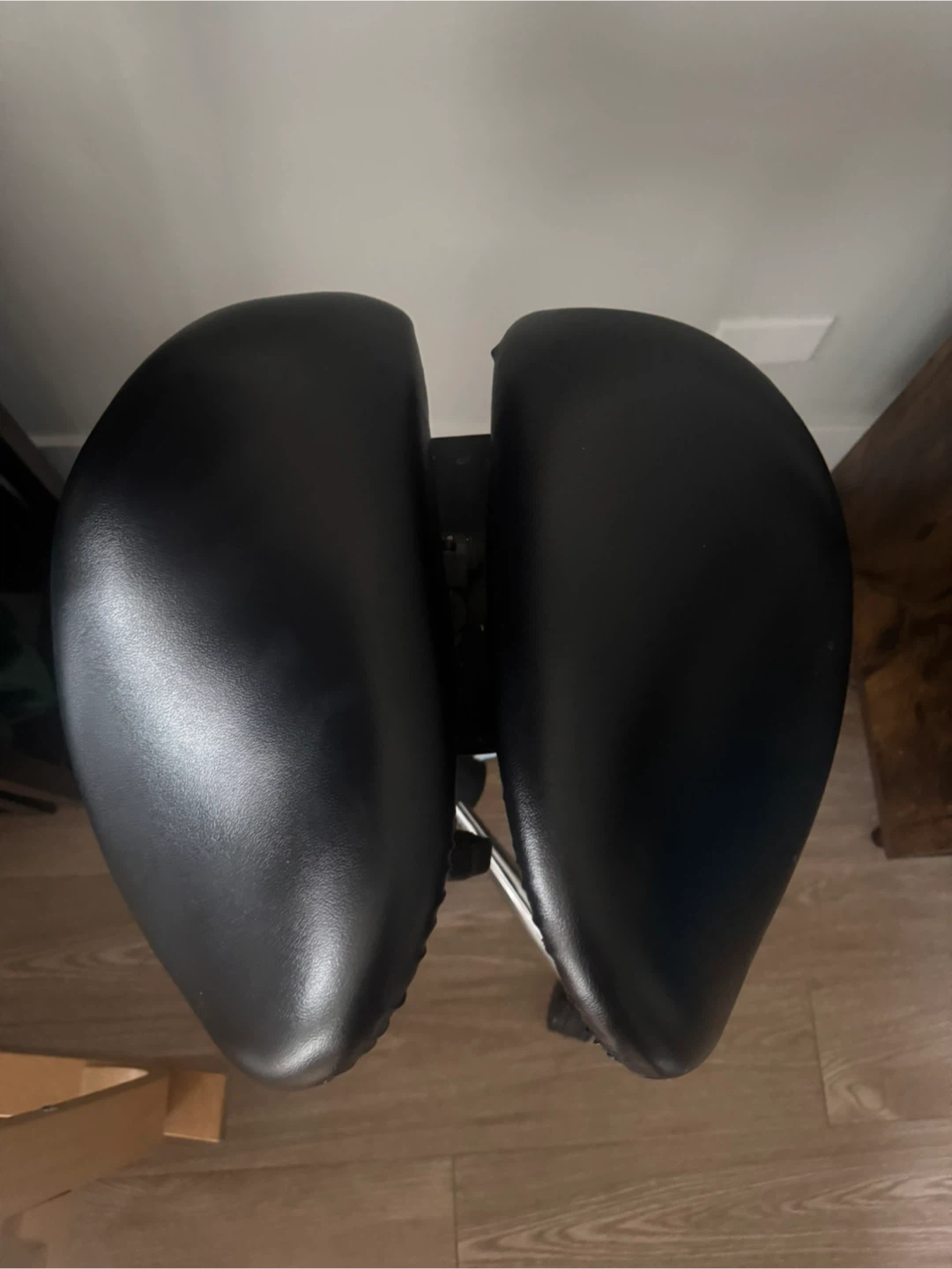 Ergonomic Divided Leather Saddle Stool Tilt Model - photo 5