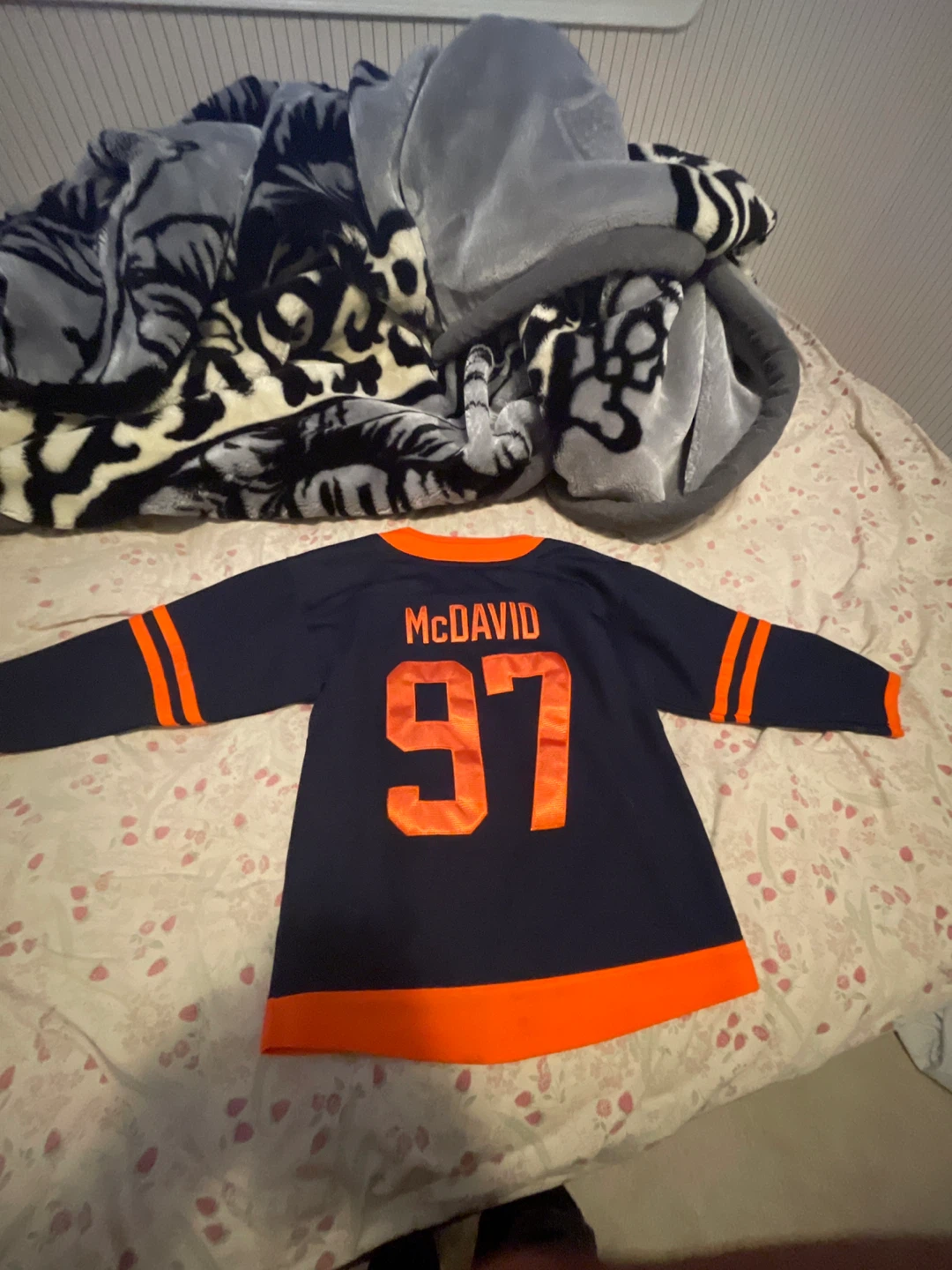 Edmonton Oilers McDavid #97 Jersey - Size 4/7 - photo 2