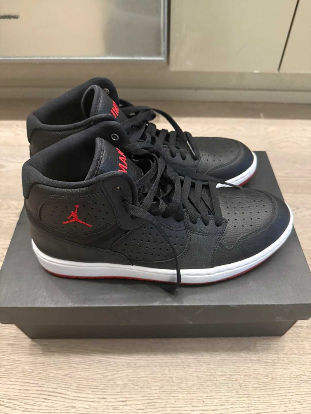 New Jordan Access "Bred" sneakers - photo 3