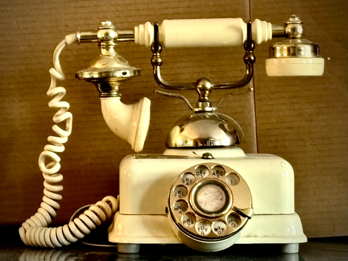 Vintage telephones - photo 2