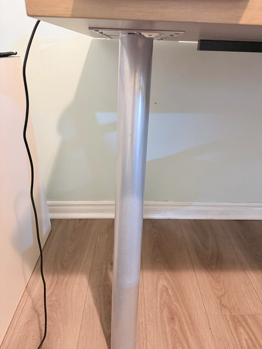 Wooden Desk with Silver Legs - photo 3