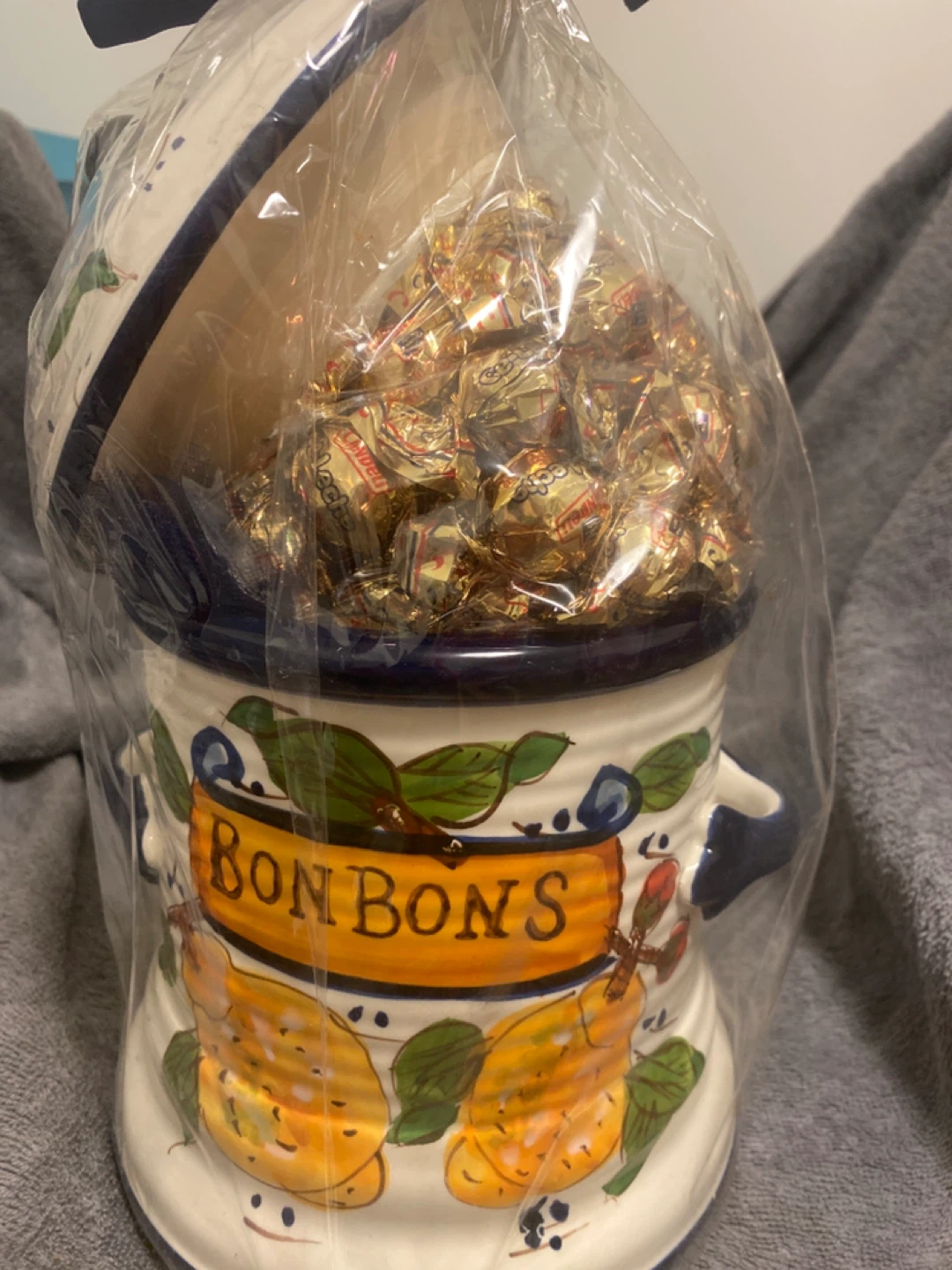 Ceramic Bon Bons Jar with Chocolates - photo 2