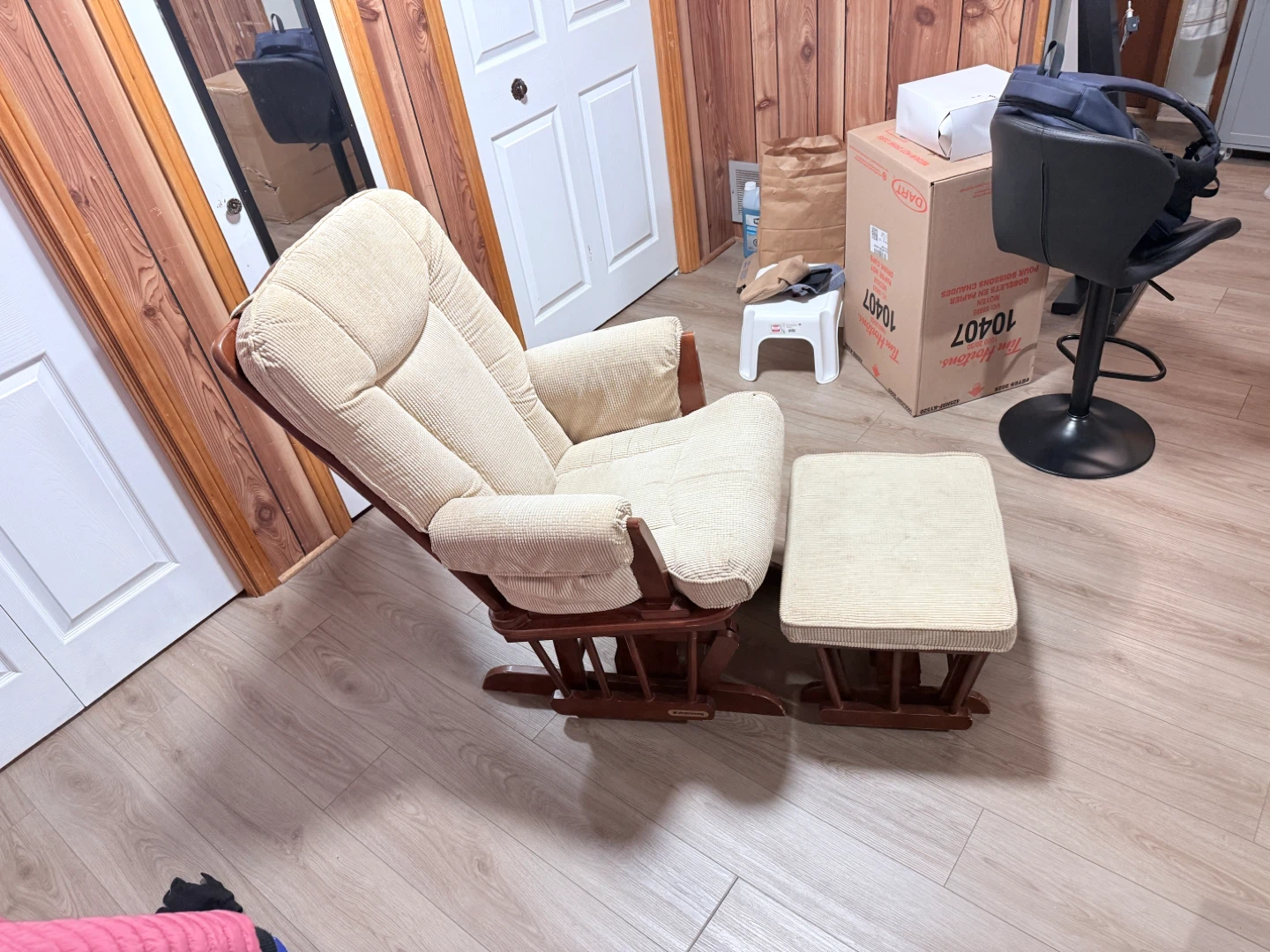 Rocker Chair with footrest