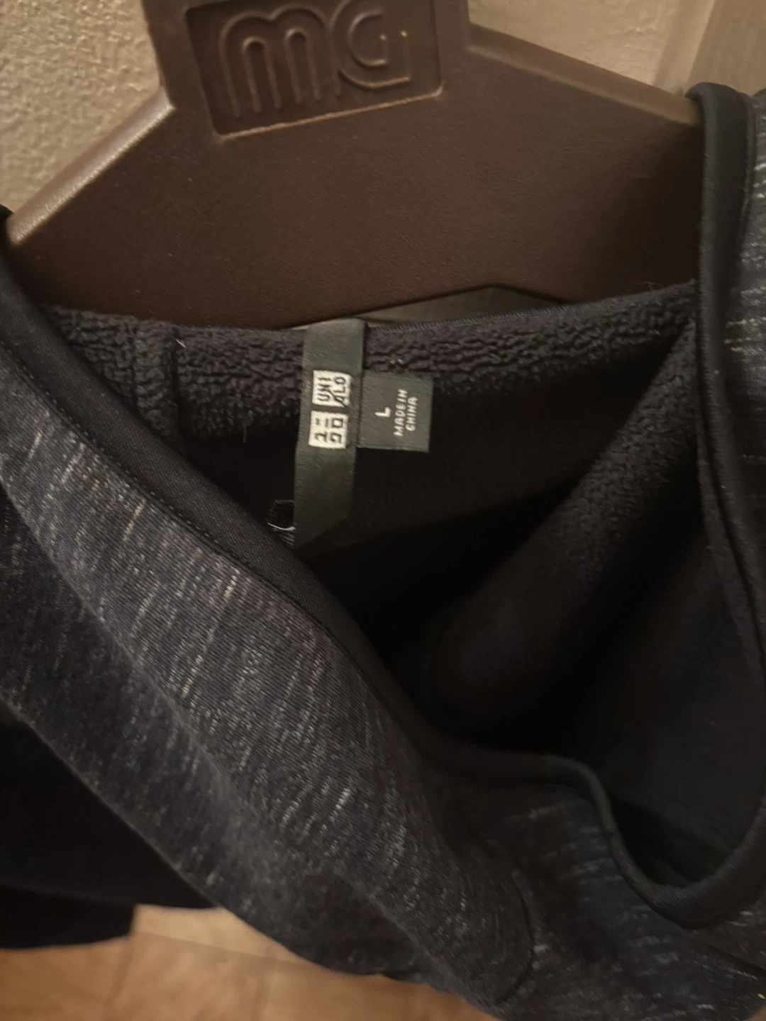 Uniqlo Hoodie - Size L-FREE - photo 2