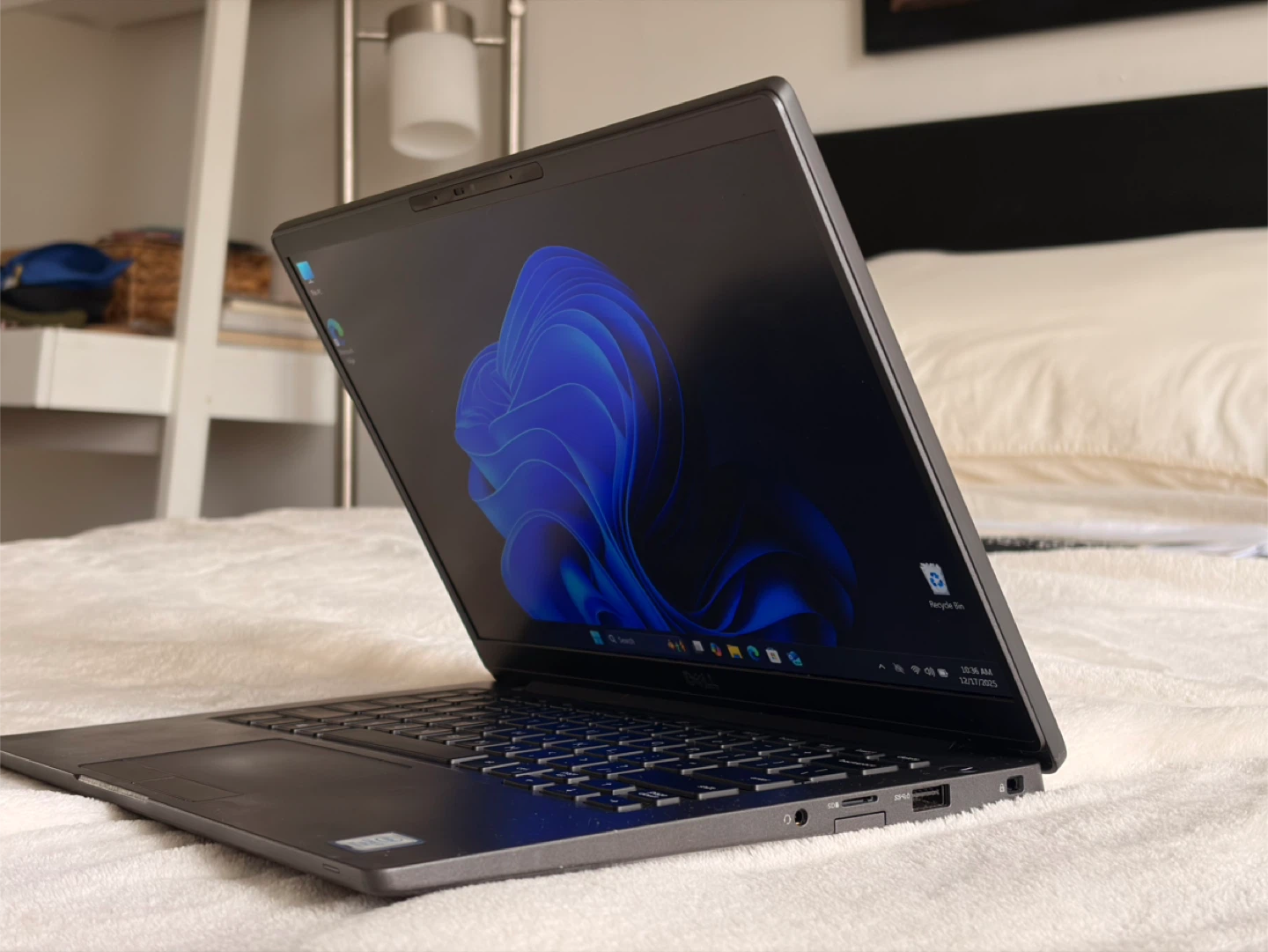 Dell Latitude 7400 Laptop - Great Condition! - photo 3