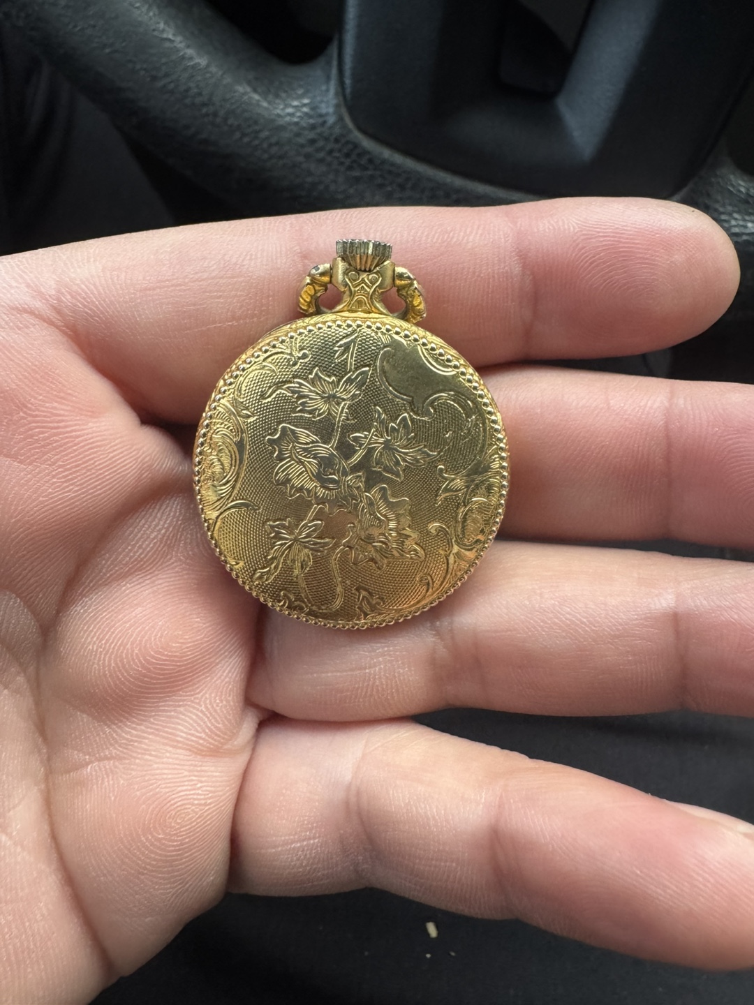 Vintage Gold Tone Pocket Watch - photo 4